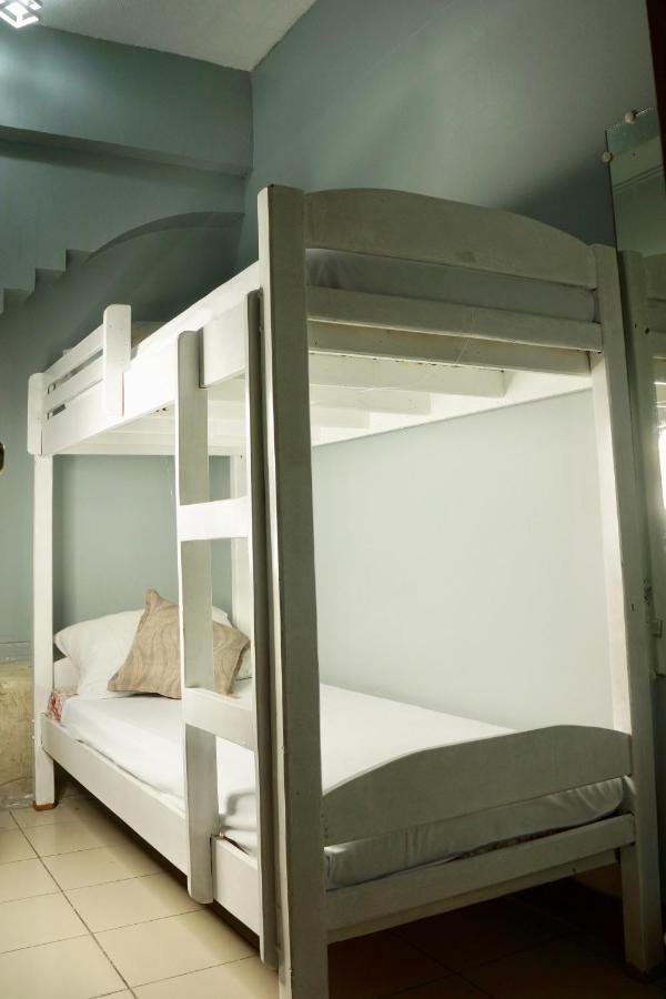 Hostel E Transient Paranaque City Zewnętrze zdjęcie