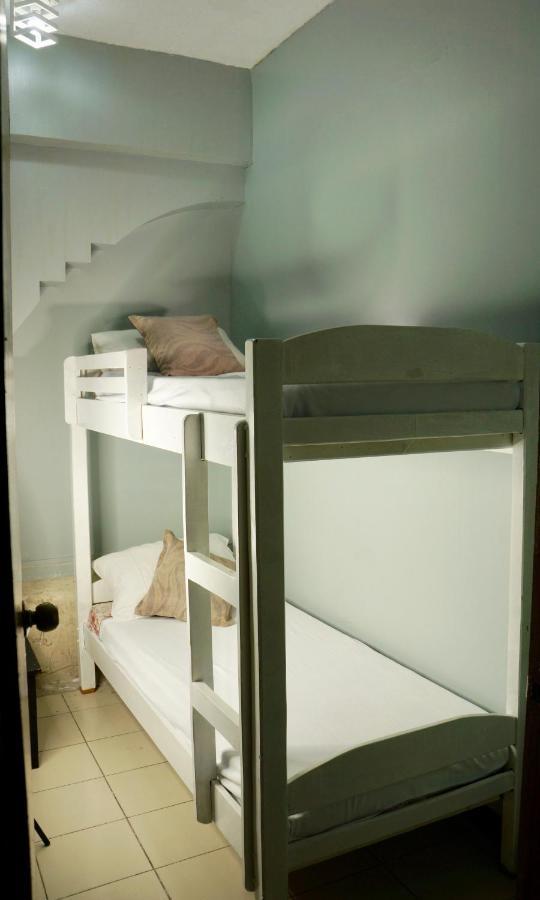 Hostel E Transient Paranaque City Zewnętrze zdjęcie